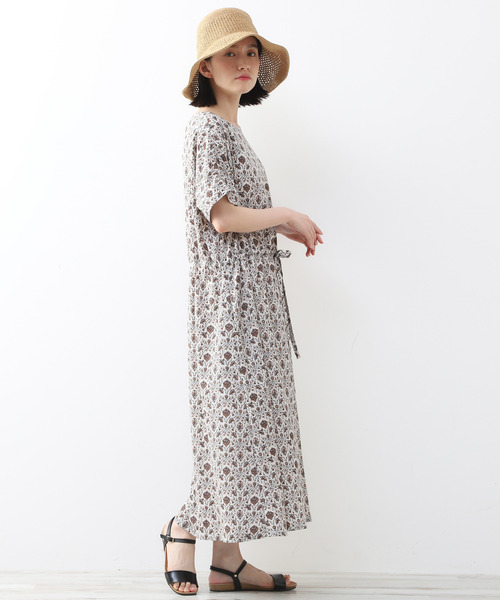セール ワンピース ビンテージ風の上品なプリントで着映え ゆったりシルエットのシンプルワンピース ワンピース Melrose Claire メルローズ Melrose クレール のファッション