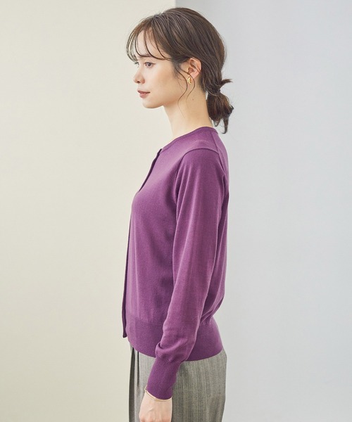 ROPE'（ロペ）の「【新色追加】【毛玉になりにくい】ウォッシャブルクルーネックニットカーディガン（ニット/セーター・レディース・ブラック/グレー/ベージュ/ピンク/ワイン/ホワイト系その他/ライトグレー/キナリ/サックスブルー・38）」の15枚目の写真