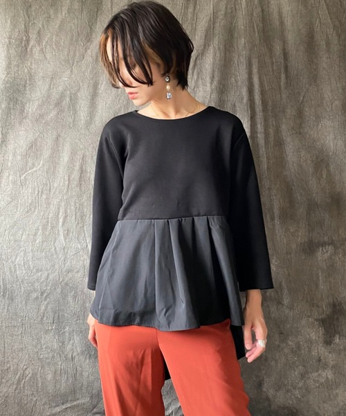 deux amour（ドゥーザムール）の「ポンチバックフリルカットソー（スウェット・レディース・ブラック/カーキ系・MEDIUM）」の5枚目の写真