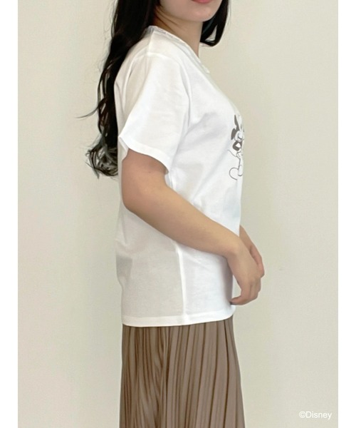 Disney(ディズニー)の「ミッキー&ミニー/フリル付きTシャツ(Tシャツ/カットソー・レディース・ピンク/オフホワイト/ブラウン・FREE)」の18枚目の写真