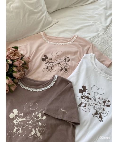 Disney(ディズニー)の「ミッキー&ミニー/フリル付きTシャツ(Tシャツ/カットソー・レディース・ピンク/オフホワイト/ブラウン・FREE)」の13枚目の写真