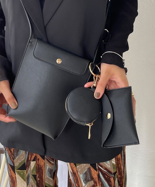 Shelly island（シェリーアイランド）の「フェイクレザーマルチポシェット（ショルダーバッグ・レディース・ホワイト/ベージュ/ブラック・FREE）」の12枚目の写真