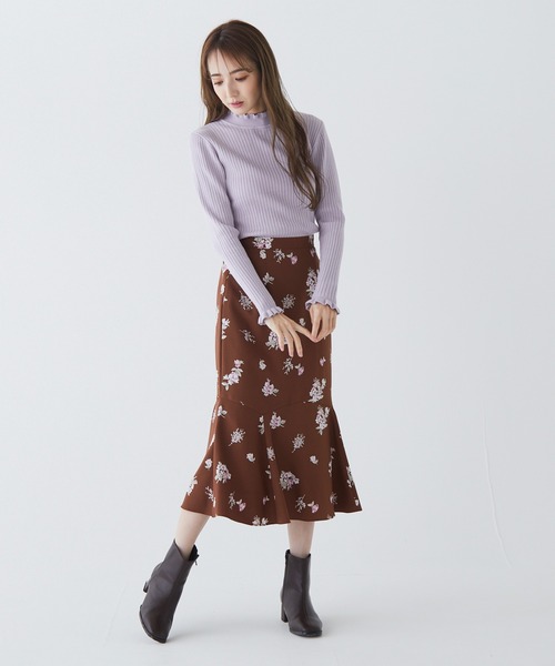 BE RADIANCE(ビーラディエンス)の「フラワープリントスカート(スカート・レディース・ブラウン/オフホワイト/ブルー・FREE)」の15枚目の写真