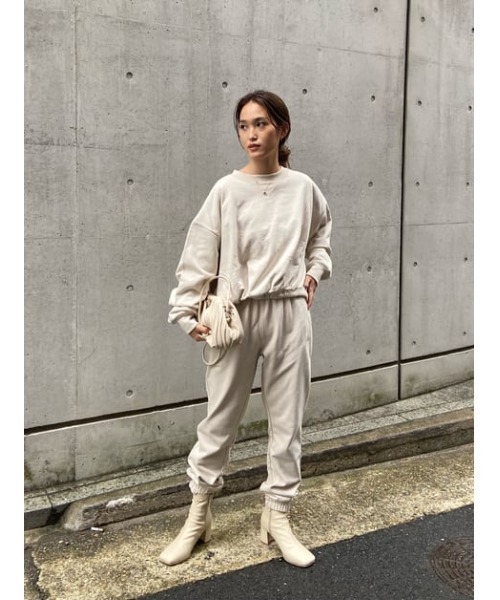 THROW by SLY（スローバイスライ）の「THROW OVER C/N SW TOP/オーバークルーネックスウェットトップス（スウェット・レディース・カーキ/アイボリー・FREE）」の19枚目の写真