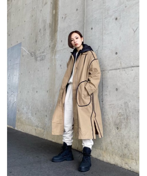 THROW by SLY（スローバイスライ）の「THROW OVER C/N SW TOP/オーバークルーネックスウェットトップス（スウェット・レディース・カーキ/アイボリー・FREE）」の14枚目の写真