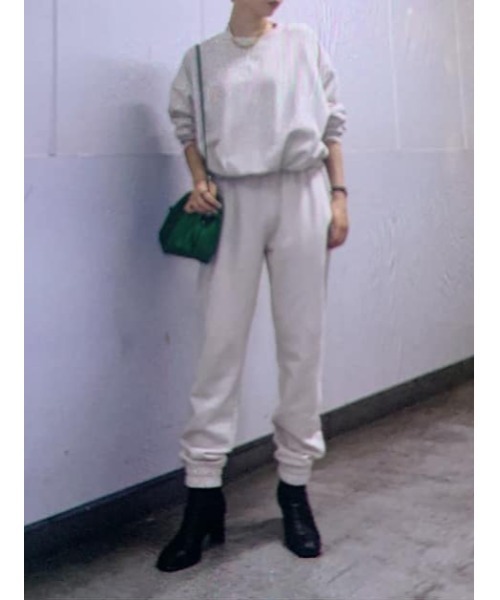 THROW by SLY（スローバイスライ）の「THROW OVER C/N SW TOP/オーバークルーネックスウェットトップス（スウェット・レディース・カーキ/アイボリー・FREE）」の10枚目の写真