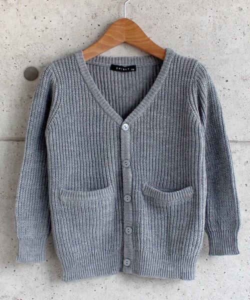 THE CASUAL(カジュアル)の「7G 畦編み カーディガン キッズ(カーディガン/ボレロ・キッズ・ベージュ/チャコール/ブラック/杢グレー/ブラウン/モカ/アイボリー・120cm/140cm/150cm/160cm/130cm/110cm)」の3枚目の写真