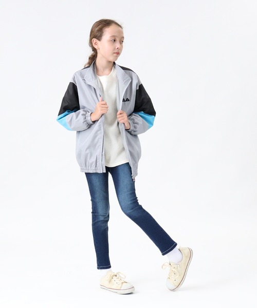 FILA(フィラ)の「【FILA】スタンドジップブルゾン(ブルゾン・キッズ・グレー/ブラック・155/130/140/105/120)」の11枚目の写真