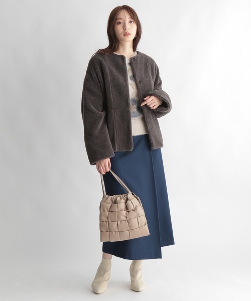 Andemiu(アンデミュウ)の「ボアブルゾン237357(ブルゾン・レディース・チャコールグレー/ベージュ・FREE)」の19枚目の写真