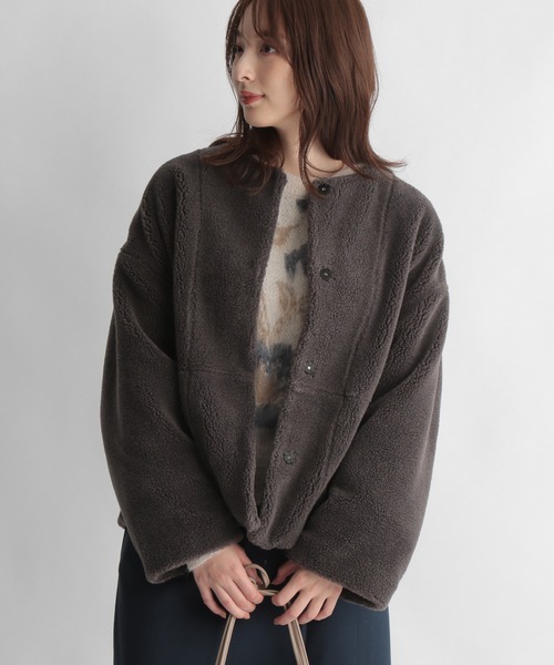 Andemiu(アンデミュウ)の「ボアブルゾン237357(ブルゾン・レディース・チャコールグレー/ベージュ・FREE)」の11枚目の写真