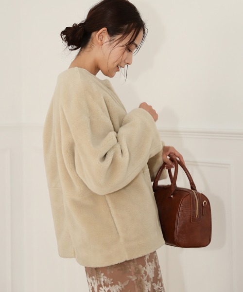 Andemiu(アンデミュウ)の「ボアブルゾン237357(ブルゾン・レディース・チャコールグレー/ベージュ・FREE)」の21枚目の写真