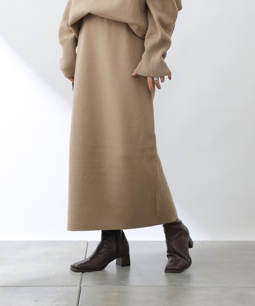 COLONY 2139(コロニートゥーワンスリーナイン)の「【WEB・一部店舗限定】【2点SET】リサイクルポリPBTニット(プルオーバー&スカートセット)(セットアップ・レディース・ブラック/ベージュ・MEDIUM/LARGE)」の11枚目の写真