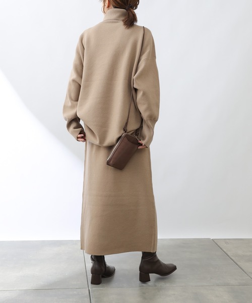 COLONY 2139(コロニートゥーワンスリーナイン)の「【WEB・一部店舗限定】【2点SET】リサイクルポリPBTニット(プルオーバー&スカートセット)(セットアップ・レディース・ブラック/ベージュ・MEDIUM/LARGE)」の8枚目の写真