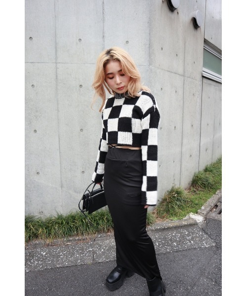 FIG&VIPER（フィグアンドバイパー）の「カラーブロッキングショートニットTOP（ニット/セーター・レディース・ブラック/ライトパープル・FREE）」の17枚目の写真