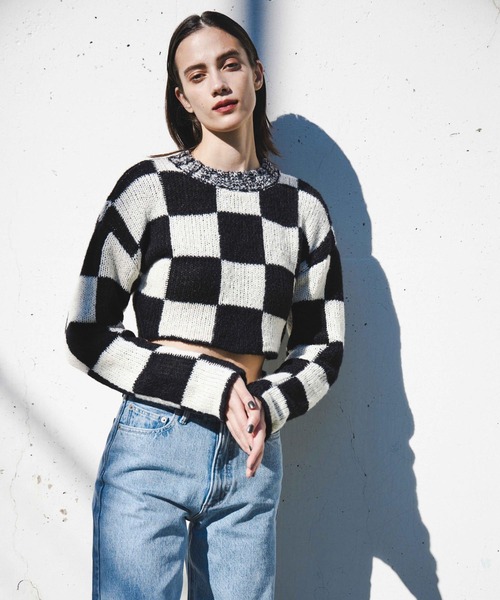 FIG&VIPER（フィグアンドバイパー）の「カラーブロッキングショートニットTOP（ニット/セーター・レディース・ブラック/ライトパープル・FREE）」の20枚目の写真