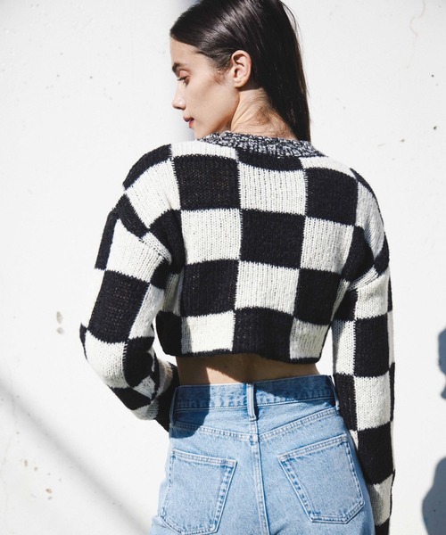 FIG&VIPER（フィグアンドバイパー）の「カラーブロッキングショートニットTOP（ニット/セーター・レディース・ブラック/ライトパープル・FREE）」の21枚目の写真