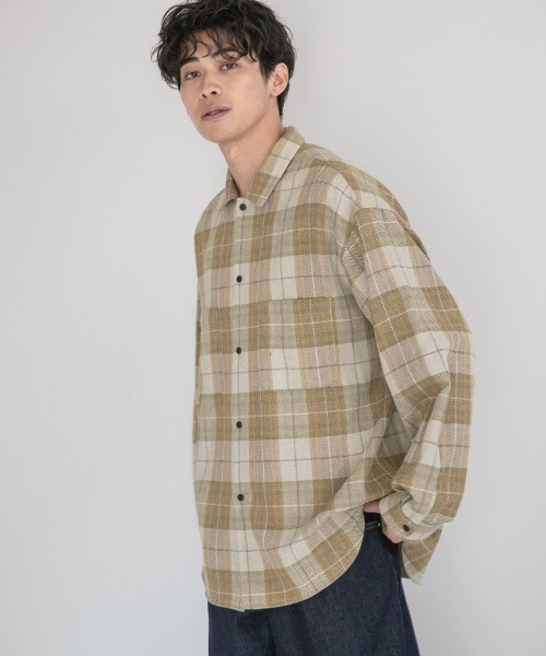 LOWRYS FARM（ローリーズファーム）の「ヘリンボーンチェックBIGシャツ　255160（シャツ/ブラウス・メンズ・ブラウン/ベージュ/カーキ・MEDIUM/LARGE）」の3枚目の写真