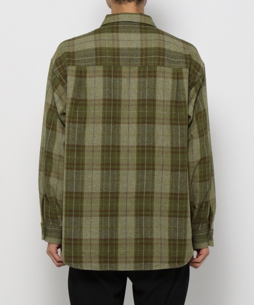 LOWRYS FARM（ローリーズファーム）の「ヘリンボーンチェックBIGシャツ　255160（シャツ/ブラウス・メンズ・ブラウン/ベージュ/カーキ・MEDIUM/LARGE）」の13枚目の写真