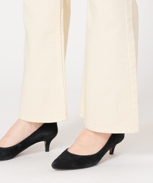 SLOBE IENA（スローブイエナ）の「LE DENIM フレアパンツ【洗濯機使用可能】◆（デニムパンツ・レディース・ブラック/グレー/ナチュラル・36/40/38）」の4枚目の写真