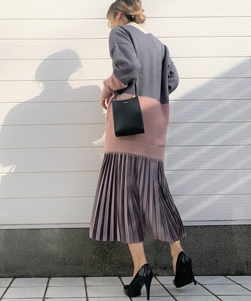 Q（キュー）の「ベロアスカート（スカート・レディース・カーキ/ラベンダー/ベージュ・MEDIUM）」の16枚目の写真