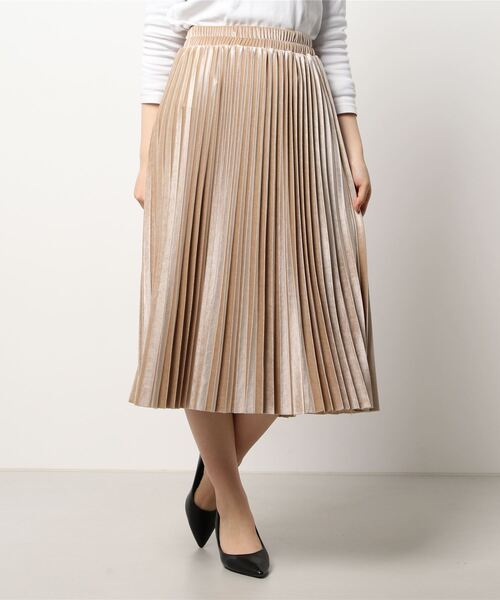 Q（キュー）の「ベロアスカート（スカート・レディース・カーキ/ラベンダー/ベージュ・MEDIUM）」の11枚目の写真