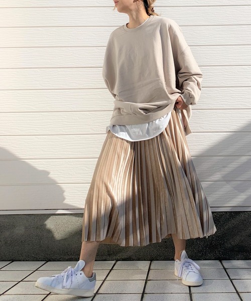 Q（キュー）の「ベロアスカート（スカート・レディース・カーキ/ラベンダー/ベージュ・MEDIUM）」の14枚目の写真