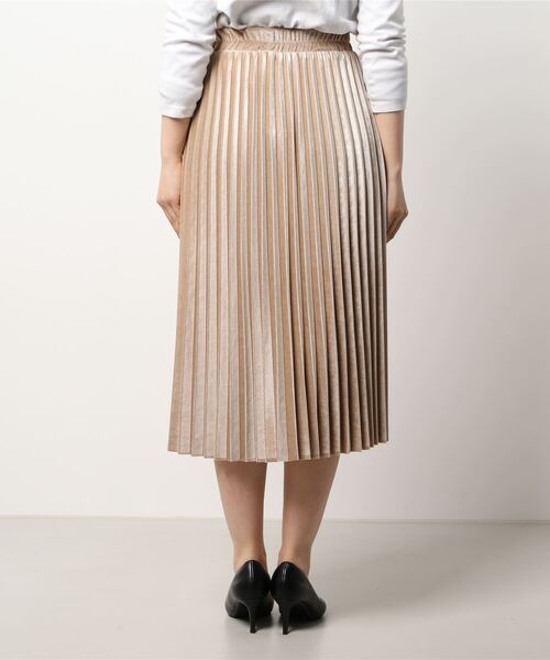 Q（キュー）の「ベロアスカート（スカート・レディース・カーキ/ラベンダー/ベージュ・MEDIUM）」の10枚目の写真