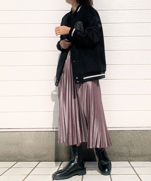 Q（キュー）の「ベロアスカート（スカート・レディース・カーキ/ラベンダー/ベージュ・MEDIUM）」の6枚目の写真