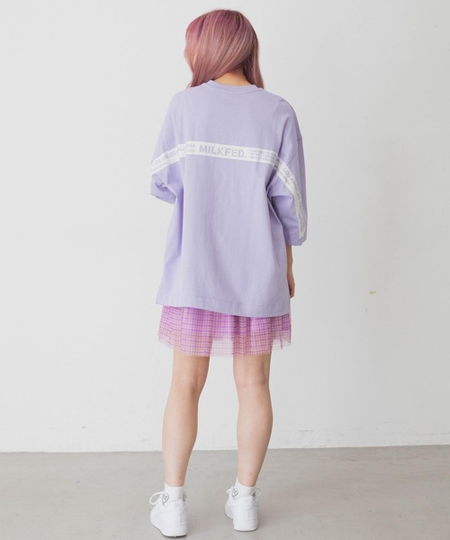 MILKFED.（ミルクフェド）の「BACK TAPE LOGO POCKET S/S TEE（Tシャツ/カットソー・レディース・ベージュ/ホワイト/ライトパープル/ブラック・ONE SIZE）」の8枚目の写真