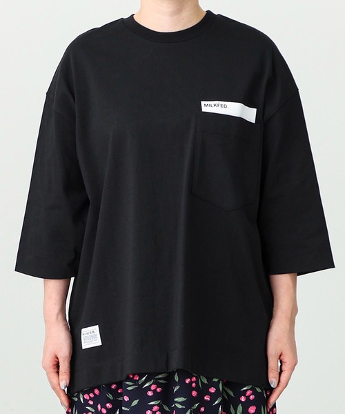 MILKFED.（ミルクフェド）の「BACK TAPE LOGO POCKET S/S TEE（Tシャツ/カットソー・レディース・ベージュ/ホワイト/ライトパープル/ブラック・ONE SIZE）」の12枚目の写真