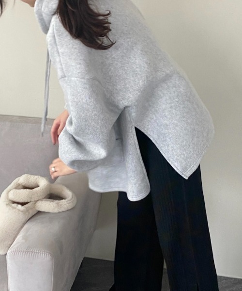 MANGROVE(マングローブ)の「スリットベーシックパーカー(パーカー・レディース・グレー/ピンク/アイボリー・FREE)」の6枚目の写真