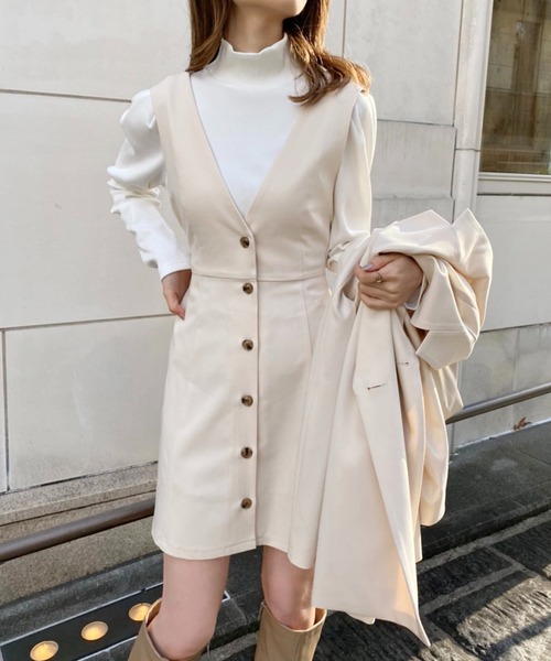 one after another NICE CLAUP（ワンアフターアナザーナイスクラップ）の「リブハイネックトップス（Tシャツ/カットソー・レディース・オフホワイト/ブラック/オートミール/ライトブルー・FREE）」の5枚目の写真