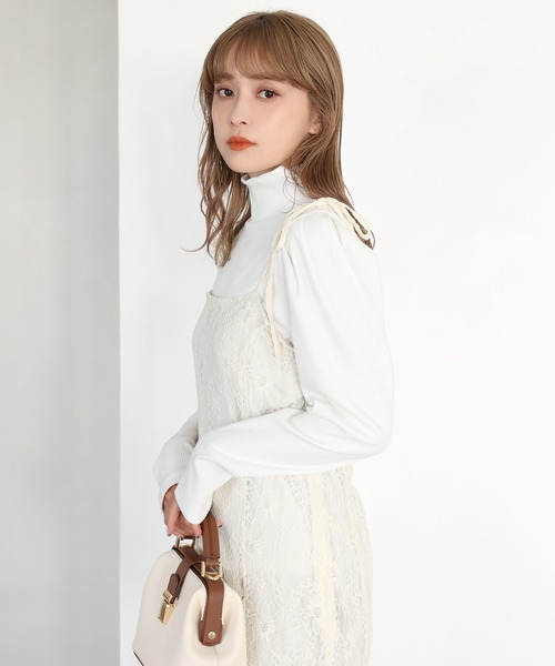 one after another NICE CLAUP（ワンアフターアナザーナイスクラップ）の「リブハイネックトップス（Tシャツ/カットソー・レディース・オフホワイト/ブラック/オートミール/ライトブルー・FREE）」の12枚目の写真