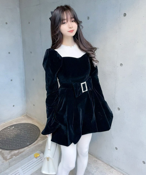 titty＆Co. PETIT by poyo（ティティーアンドコープティバイポヨ）の「【titty&Co.PETIT  Produce by POYO】ビジューバルーンミニワンピース（ワンピース・レディース・ブラック・FREE）」の3枚目の写真