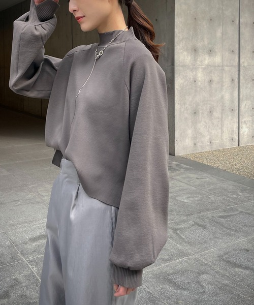 &g'aime（アンジェム）の「【＆g'aime】ボリュームスリーブニット（ニット/セーター・レディース・ベージュ/ライトグリーン/チャコール/ライトグレー・FREE）」の17枚目の写真