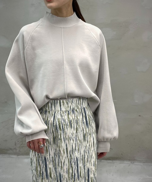 &g'aime（アンジェム）の「【＆g'aime】ボリュームスリーブニット（ニット/セーター・レディース・ベージュ/ライトグリーン/チャコール/ライトグレー・FREE）」の6枚目の写真