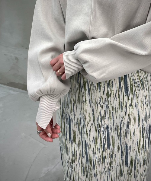 &g'aime（アンジェム）の「【＆g'aime】ボリュームスリーブニット（ニット/セーター・レディース・ベージュ/ライトグリーン/チャコール/ライトグレー・FREE）」の11枚目の写真