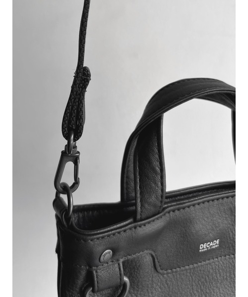 DECADE(ディケイド)の「カウレザー2wayミニトートバッグ DECADE(No-01340L) Cow Leather 2way Mini Tote Bag (S)(トートバッグ・メンズ・ブラック/ブラック系その他・フリー)」の8枚目の写真