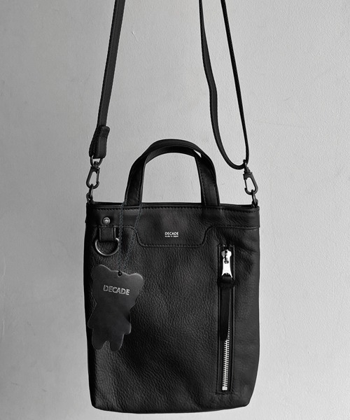 DECADE(ディケイド)の「カウレザー2wayミニトートバッグ DECADE(No-01340L) Cow Leather 2way Mini Tote Bag (S)(トートバッグ・メンズ・ブラック/ブラック系その他・フリー)」の12枚目の写真