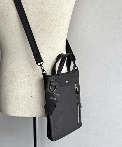 DECADE(ディケイド)の「カウレザー2wayミニトートバッグ DECADE(No-01340L) Cow Leather 2way Mini Tote Bag (S)(トートバッグ・メンズ・ブラック/ブラック系その他・フリー)」の15枚目の写真