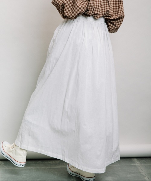 refinedworks（リファインドワークス）の「綿麻ギャザーSK（スカート・レディース・オフホワイト/キナリ/ブルー/ストライプ・FREE）」の9枚目の写真