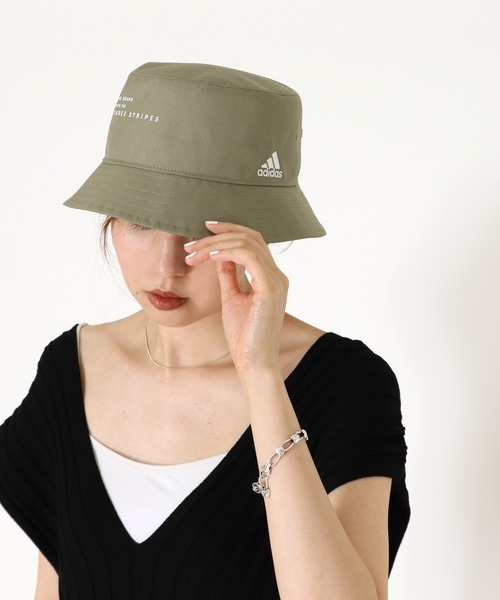 adidas Originals（アディダスオリジナルス）の「adidas / FUTURE ICON BACKET HAT(アイコンバケットハット)（ハット・レディース・カーキ・FREE）」の2枚目の写真