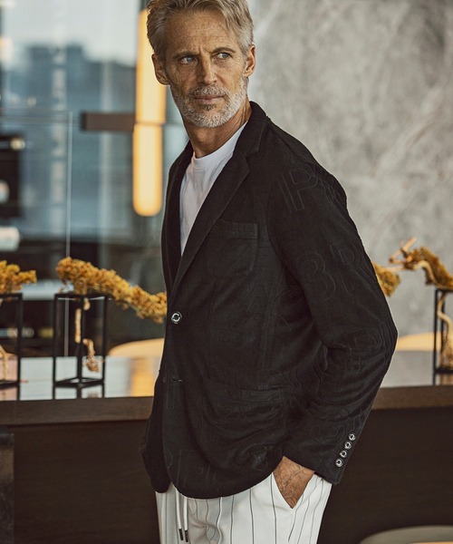 1PIU1UGUALE3 RELAX(ウノピゥウノウグァーレトレ)パイルロゴジャケット