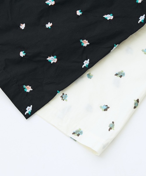 小花刺繍ワイドパンツ