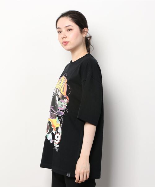 Duck Dude（ダックデュード）の「DUCK DUDE/ダックデュード ビッグシルエット トラックレースプリントTシャツ（Tシャツ/カットソー・レディース・ホワイト/ブラック/ブラック系その他/ホワイト系その他・M/L/XL）」の6枚目の写真