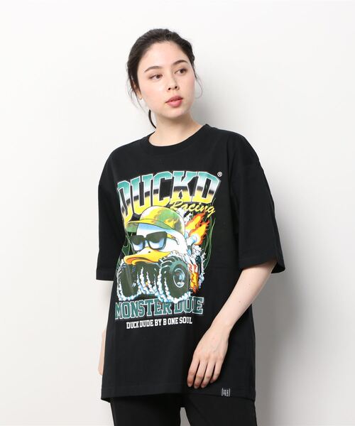 Duck Dude（ダックデュード）の「DUCK DUDE/ダックデュード ビッグシルエット トラックレースプリントTシャツ（Tシャツ/カットソー・レディース・ホワイト/ブラック/ブラック系その他/ホワイト系その他・M/L/XL）」の8枚目の写真