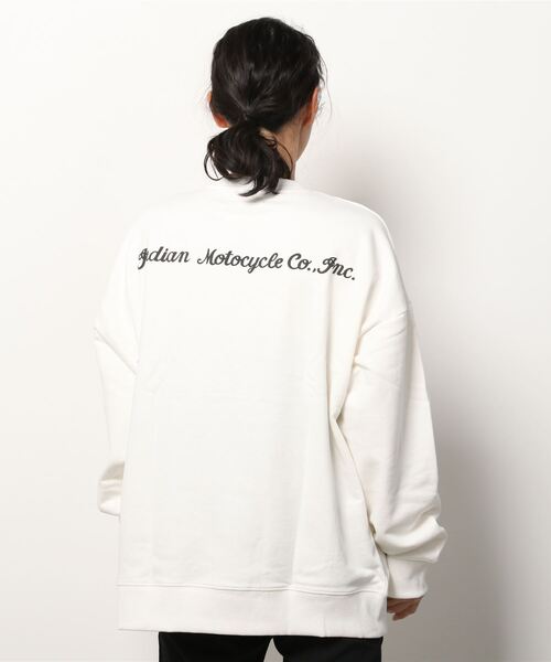 INDIAN(インディアン)の「『INDIAN』刺繍+発砲プリント オーバーサイズトレーナー(スウェット・レディース・ブラック/オフホワイト/グレイッシュベージュ/グリーン・MEDIUM/LARGE/X-LARGE)」の7枚目の写真