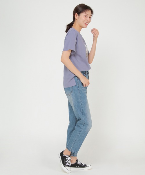 ikka(イッカ)の「デニムスリムテーパードパンツ(デニムパンツ・レディース・オフホワイト/ブルー/ネイビー・M/L)」の8枚目の写真