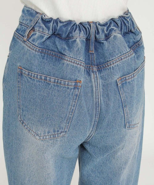 ikka(イッカ)の「デニムスリムテーパードパンツ(デニムパンツ・レディース・オフホワイト/ブルー/ネイビー・M/L)」の16枚目の写真