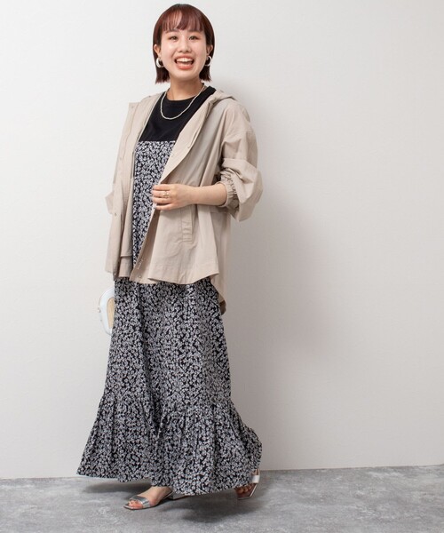 美品　NOLLEY'S ノーリーズ　マウンテンパーカー　ジャケット　38 NOLLEY'S 「NOLLEY'S」 マウンテンパーカー 38 ベージュ
